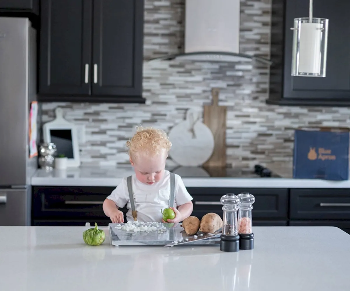 Torre Aprendizaje Montessori Mesa y Silla Natural / Plateado Mobiliario Infantil|Juguetes Montessori